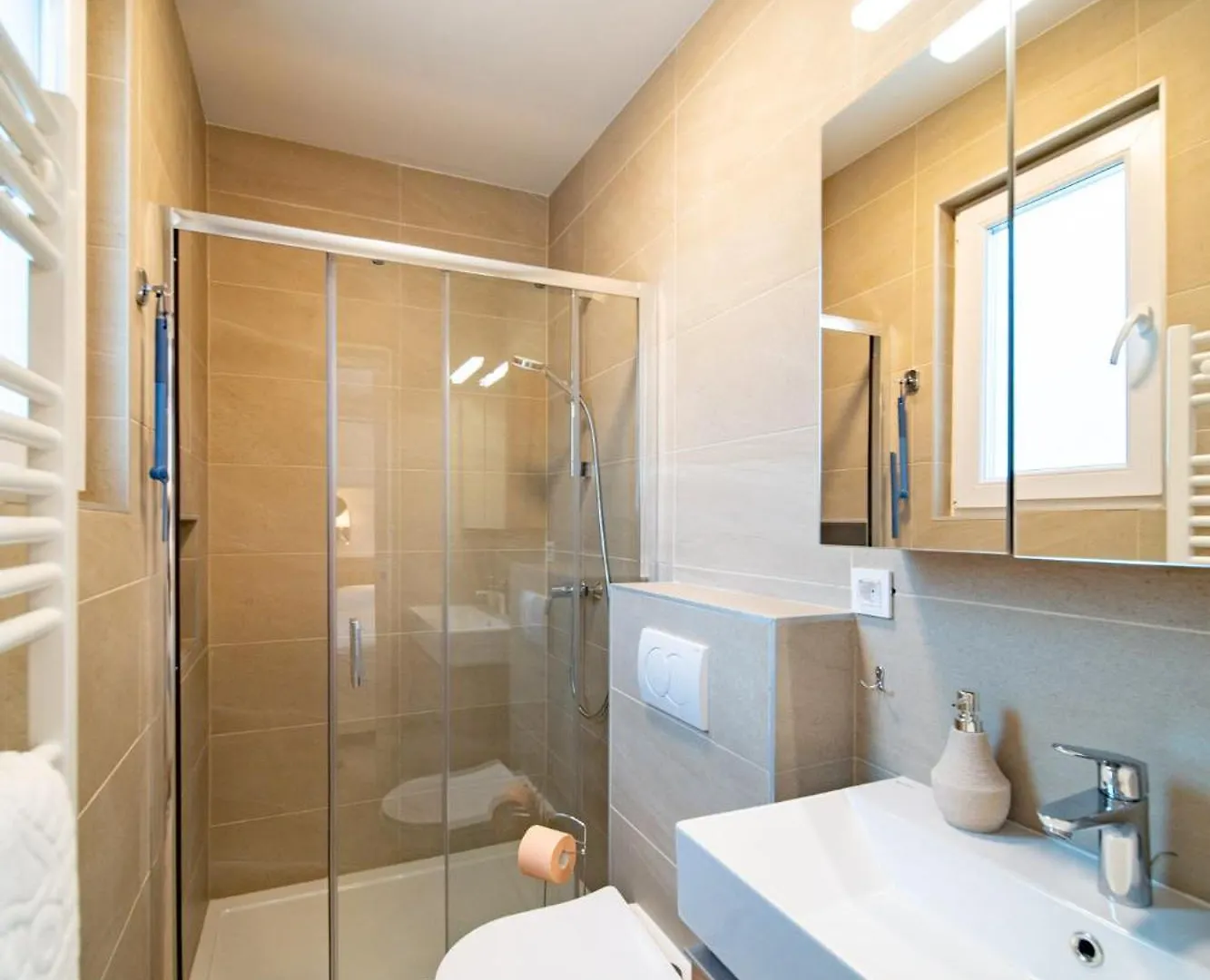 Camping Arti Homes Rab Rab Town Croatie